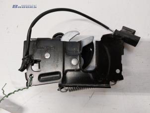 Usagé Traverse supérieure Mini Mini (F56) Cooper SE,Electric Prix € 15,00 Règlement à la marge proposé par Autobedrijf Brooks