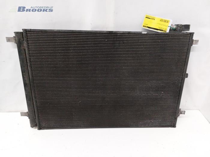 Usagé Condenseur de climatisation Audi A8 (D4) 4.2 TDI V8 32V Quattro Prix € 125,00 Règlement à la marge proposé par Autobedrijf Brooks
