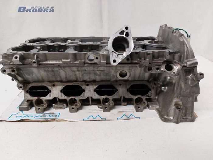 Tête de cylindre d'un Audi RS 5 (8F7) 4.2 V8 32V 2014