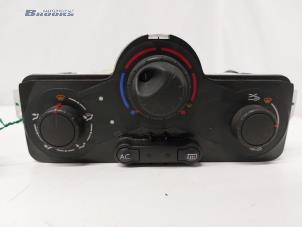 Used Heater control panel Renault Clio III (BR/CR) 1.5 dCi FAP Price € 20,00 Margin scheme offered by Autobedrijf Brooks
