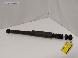 Used Rear shock absorber, left Renault Clio III (BR/CR) 1.5 dCi FAP Price € 15,00 Margin scheme offered by Autobedrijf Brooks