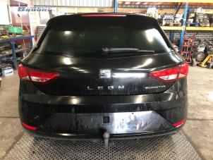 Used Metal cutting part right front Seat Leon (5FB) 1.0 TSI 12V Price on request offered by Autobedrijf Brooks