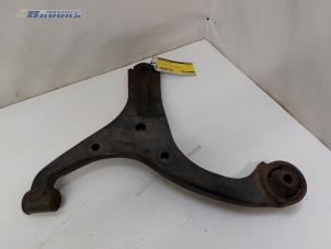 Used Front wishbone, left Kia Rio II (DE) 1.4 16V Price € 20,00 Margin scheme offered by Autobedrijf Brooks