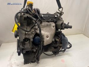 Used Engine Renault Clio II (BB/CB) 1.6 Price € 250,00 Margin scheme offered by Autobedrijf Brooks