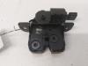 Renault Clio IV (5R) 0.9 Energy TCE 90 12V Tailgate lock mechanism
