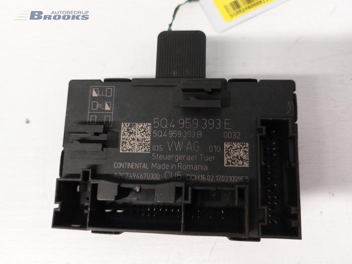 Używane Modul centralnego zamka Seat Leon (5FB) 1.0 TSI 12V Cena € 10,00 Procedura marży oferowane przez Autobedrijf Brooks