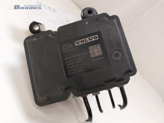 ABS pump Volvo V60 I 2.0 D4 16V - 31400546 D4204T5 VOLVO