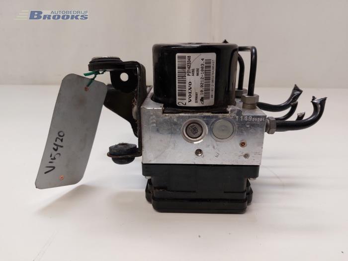 ABS pump Volvo V60 I 2.0 D4 16V - 31400546 D4204T5 VOLVO