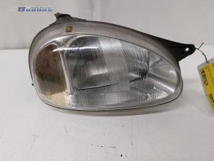 Used Headlight, right Opel Corsa B (73/78/79) 1.4i Price € 20,00 Margin scheme offered by Autobedrijf Brooks