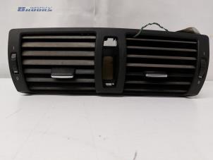 Used Dashboard vent BMW 1 serie (E87/87N) 116i 1.6 16V Price € 40,00 Margin scheme offered by Autobedrijf Brooks