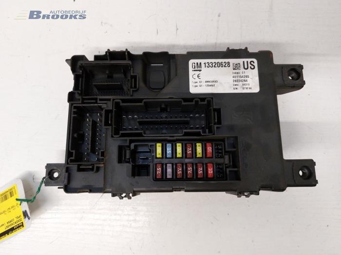 Fuse box from a Opel Corsa D 1.4 16V Twinport 2010