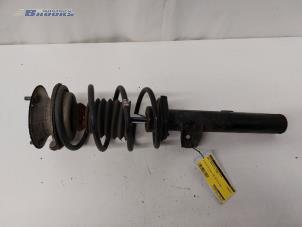 Used Front shock absorber rod, right BMW 1 serie (E87/87N) 116i 1.6 16V Price € 35,00 Margin scheme offered by Autobedrijf Brooks