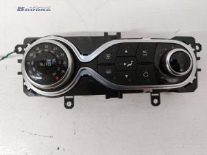 Used Heater control panel Renault Clio IV Estate/Grandtour (7R) 1.5 Energy dCi 90 FAP Price € 40,00 Margin scheme offered by Autobedrijf Brooks