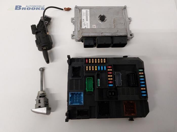 Used Ignition lock + computer Peugeot 208 I (CA/CC/CK/CL) 1.2 Vti 12V PureTech 82 Price € 40,00 Margin scheme offered by Autobedrijf Brooks