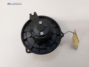 Usados Motor de ventilador de calefactor Toyota Corolla (E12) 1.6 16V VVT-i Precio € 20,00 Norma de margen ofrecido por Autobedrijf Brooks