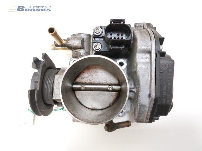 Usagé Boitier papillon Volkswagen Golf IV (1J1) 2.0 Prix € 20,00 Règlement à la marge proposé par Autobedrijf Brooks