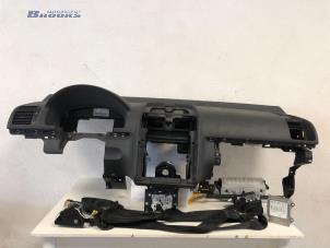 Usagé Kit airbag + tableau de bord Volkswagen Touran (1T1/T2) 1.4 16V TSI 140 Prix € 400,00 Règlement à la marge proposé par Autobedrijf Brooks