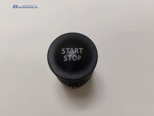 Gebrauchte Start/Stopp Schalter Renault Clio IV (5R) 0.9 Energy TCE 90 12V Preis € 10,00 Margenregelung angeboten von Autobedrijf Brooks