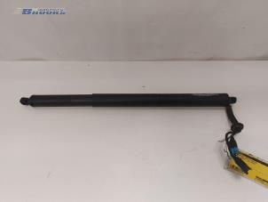 Used Rear gas strut, right BMW 2 serie Active Tourer (F45) 218i 1.5 TwinPower Turbo 12V Price € 60,00 Margin scheme offered by Autobedrijf Brooks