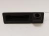Tailgate handle from a BMW 2 serie Active Tourer (F45), 2013 / 2021 218i 1.5 TwinPower Turbo 12V, MPV, Petrol, 1.499cc, 100kW (136pk), FWD, B38A15A, 2014-07 / 2021-10, 2A31; 2A32; 6S11; 6S12 2018