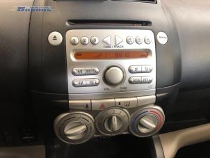 Usagé Panneau de commandes chauffage Daihatsu Sirion 2 (M3) 1.3 16V DVVT Prix € 15,00 Règlement à la marge proposé par Autobedrijf Brooks