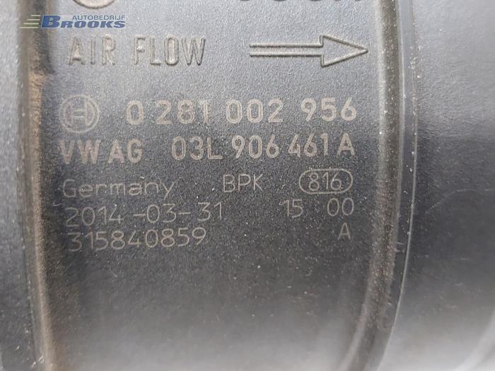 Air mass meter from a Volkswagen Caddy III (2KA,2KH,2CA,2CH) 2.0 TDI 16V 2014