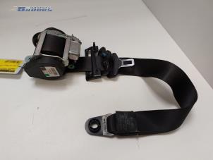 Used Front seatbelt, right Landrover Freelander II 2.2 td4 16V Price € 40,00 Margin scheme offered by Autobedrijf Brooks