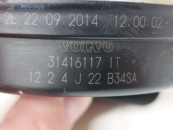 Hupe van een Volvo V60 I (FW/GW) 2.0 D4 16V 2014