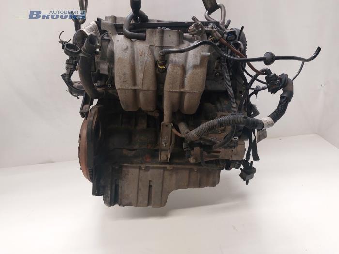 Motor de un Opel Corsa C (F08/68) 1.8 16V GSi 2005