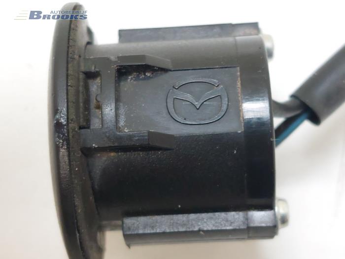 Sensor PDC de un Mazda 2 (DE) 1.3 16V MZR 2012