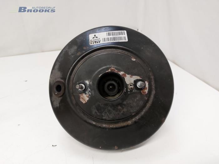 Usados Servofreno Mitsubishi Colt (Z2/Z3) 1.3 16V Precio € 25,00 Norma de margen ofrecido por Autobedrijf Brooks