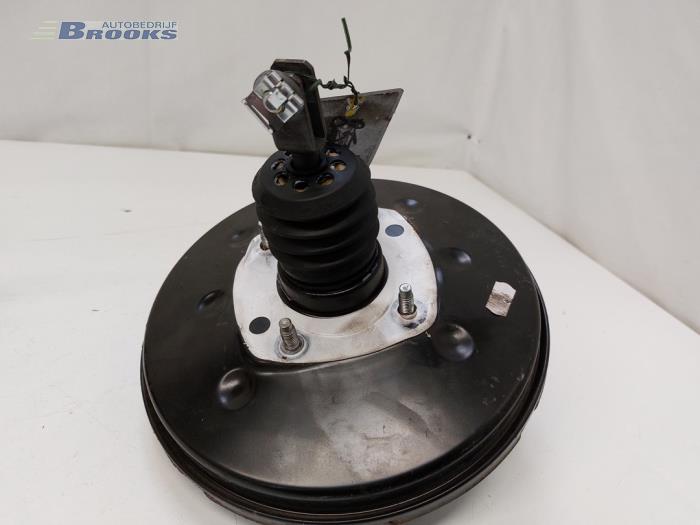 Assistant de freinage d'un Mitsubishi Colt (Z2/Z3) 1.3 16V 2007