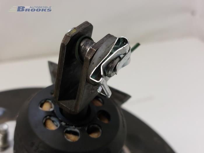 Assistant de freinage d'un Mitsubishi Colt (Z2/Z3) 1.3 16V 2007