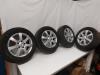 Set of sports wheels + winter tyres from a Hyundai i30 (GDHB5), 2011 1.4 16V, Hatchback, Petrol, 1.396cc, 73kW (99pk), FWD, G4FA, 2011-12 / 2015-12, GDHB5P1; GDHB5P2 2012