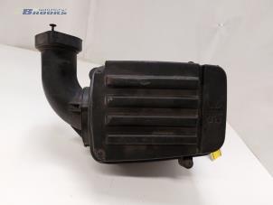 Używane Obudowa filtra powietrza Volkswagen Caddy III (2KA,2KH,2CA,2CH) 2.0 SDI Cena € 25,00 Procedura marży oferowane przez Autobedrijf Brooks