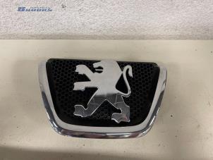 Used Emblem Peugeot 206 Price € 15,00 Margin scheme offered by Autobedrijf Brooks