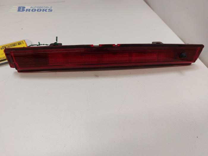 Third brake light from a Renault Captur (2R) 0.9 Energy TCE 12V 2019