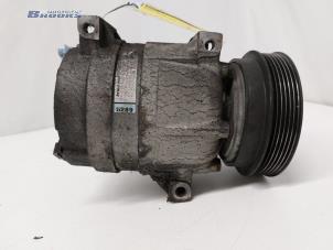 Used Air conditioning pump Renault Scénic I (JA) 1.6 16V Price € 20,00 Margin scheme offered by Autobedrijf Brooks