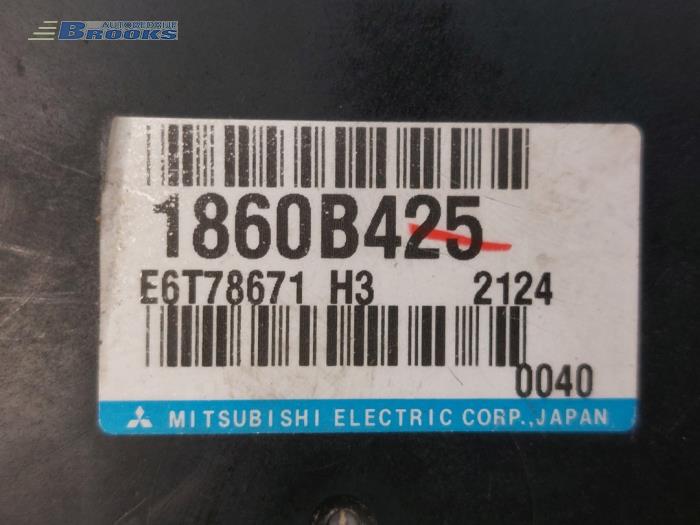 Ordinateur gestion moteur d'un Mitsubishi ASX 1.6 MIVEC 16V 2012