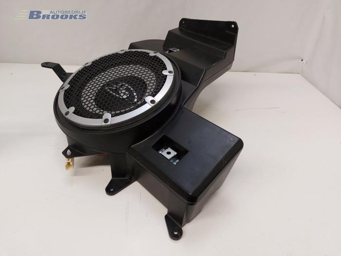 Subwoofer from a Mitsubishi ASX 1.6 MIVEC 16V 2012