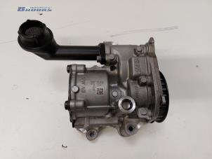Used Oil pump Skoda Superb Combi (3V5) 2.0 TDI Price € 120,00 Margin scheme offered by Autobedrijf Brooks