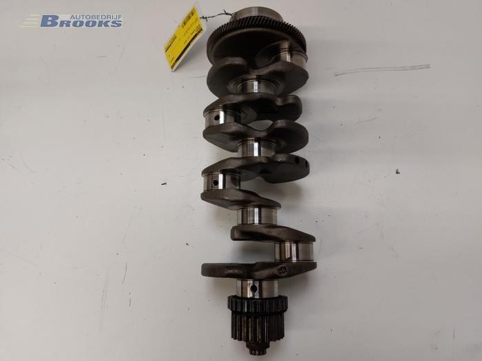 Crankshaft from a Skoda Superb Combi (3V5) 2.0 TDI 2019