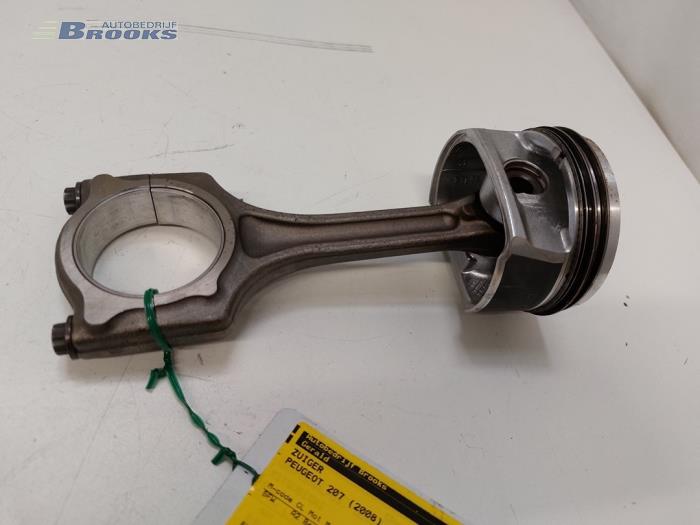 Usados Pistón Peugeot 207/207+ (WA/WC/WM) 1.6 16V VTi Precio € 40,00 Norma de margen ofrecido por Autobedrijf Brooks
