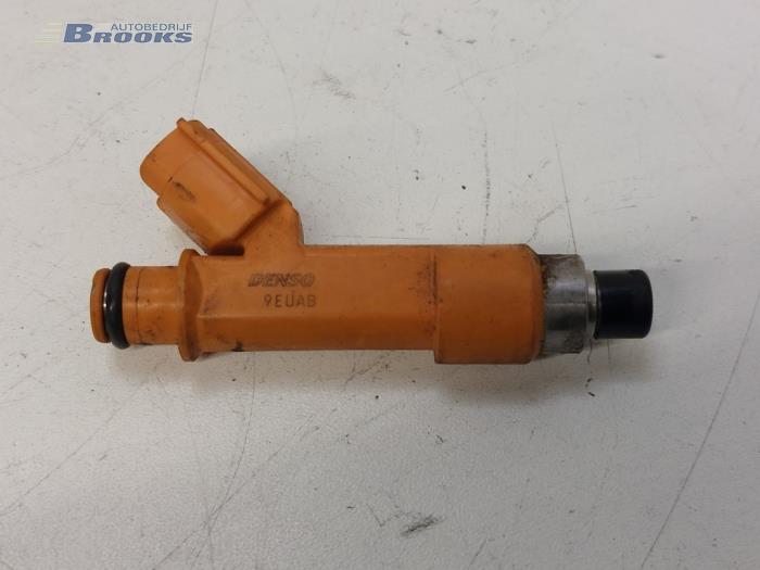 Injecteur (injection essence) d'un Suzuki Alto (GF) 1.0 12V 2010