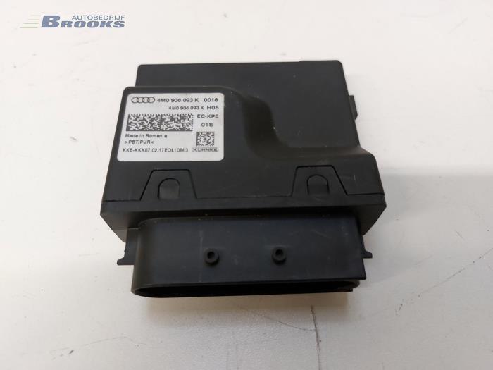 Usagé Module pompe carburant Audi S5 (F53/F5P) 3.0 TFSI V6 24V Prix € 40,00 Règlement à la marge proposé par Autobedrijf Brooks