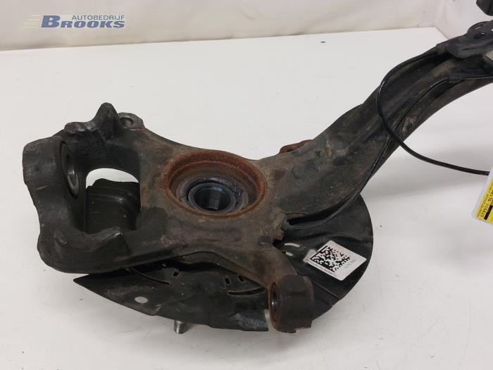 Knuckle, front left from a Ford Ranger 2.0 EcoBlue 16V 4x4 2020