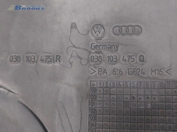 Tapa de válvulas de un Volkswagen Caddy III (2KA,2KH,2CA,2CH) 1.9 TDI 2006