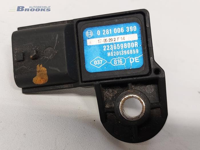 Begagnade MAP-sensor (insugsrör) Opel Vivaro 1.6 CDTi BiTurbo 125 Pris € 20,00 Marginaltabell erbjuds av Autobedrijf Brooks
