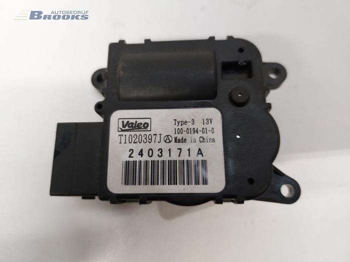 Gebrauchte Heizventil Motor Opel Vivaro 1.6 CDTi BiTurbo 125 Preis € 20,00 Margenregelung angeboten von Autobedrijf Brooks