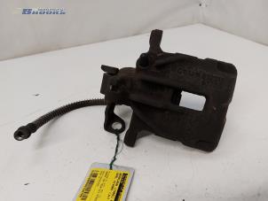 Used Rear brake calliper, right Opel Vivaro 1.6 CDTi BiTurbo 125 Price € 30,00 Margin scheme offered by Autobedrijf Brooks